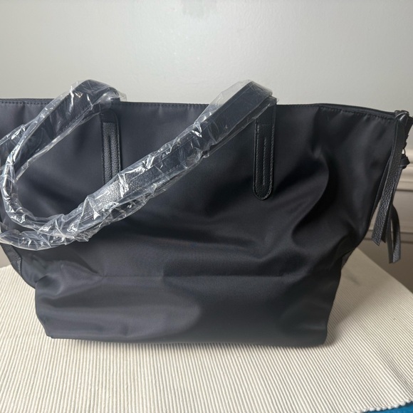 Botkier Black Tote Bag w Zipper Pockets - Picture 2 of 7